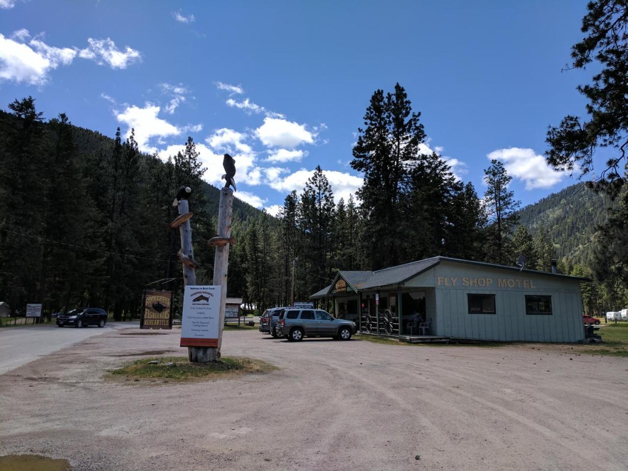 Rock Creek Mercantile & Motel Clinton Exterior photo